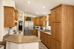 17846 N 16th Way, Phoenix, AZ 85022 - Photo 2