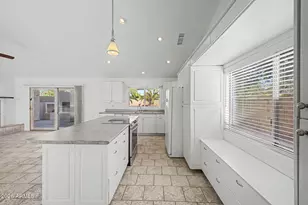 19655 N 9th St, Phoenix, AZ 85024 - Photo 16