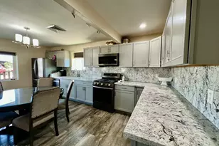 662 N Ironwood Dr, Apache Junction, AZ 85120 - Photo 10