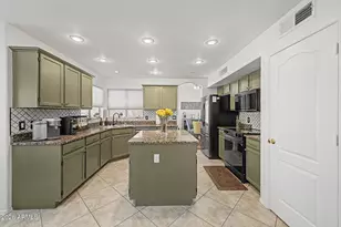 3054 E Cottonwood Ln, Phoenix, AZ 85048 - Photo 8