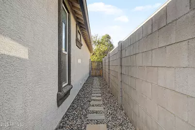 38105 W San Alvarez Avenue, Maricopa, AZ 85138 - Photo 24