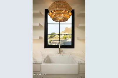 5830 N Echo Canyon Lane, Phoenix, AZ 85018 - Photo 2