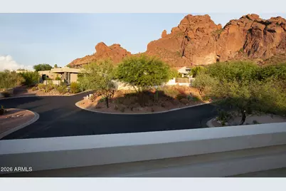 5830 N Echo Canyon Lane, Phoenix, AZ 85018 - Photo 18