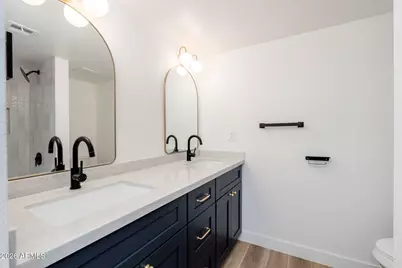 1601 W Sunnyside Drive #121, Phoenix, AZ 85029 - Photo 26