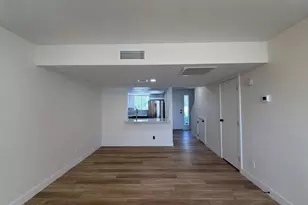 1601 W Sunnyside Dr, Phoenix, AZ 85029 - Photo 14