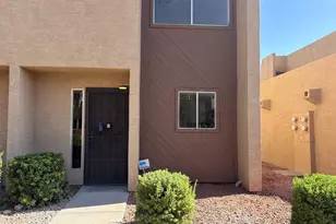 1601 W Sunnyside Dr, Phoenix, AZ 85029 - Photo 2