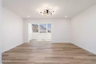 1601 W Sunnyside Dr, Phoenix, AZ 85029 - Photo 14
