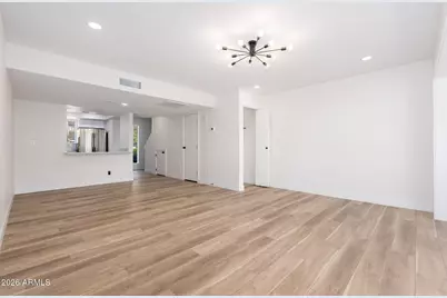 1601 W Sunnyside Drive #121, Phoenix, AZ 85029 - Photo 10