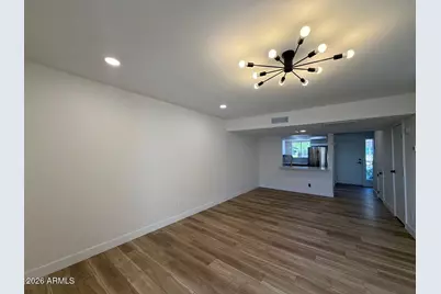 1601 W Sunnyside Drive #121, Phoenix, AZ 85029 - Photo 12
