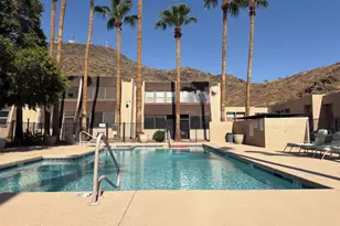 1601 W Sunnyside Dr, Phoenix, AZ 85029 - Photo 4