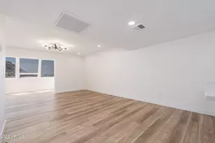 1601 W Sunnyside Dr, Phoenix, AZ 85029 - Photo 8