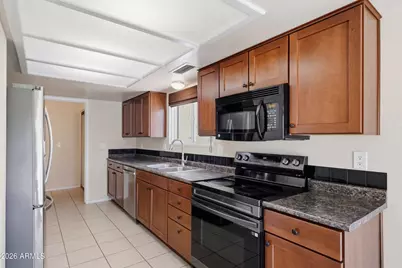 19037 N 6th Street, Phoenix, AZ 85024 - Photo 12