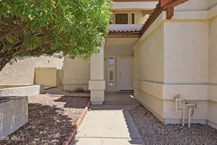19037 N 6th St, Phoenix, AZ 85024 - Photo 4