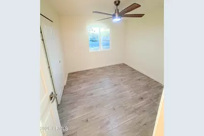 8843 N 40th Avenue, Phoenix, AZ 85051 - Photo 12