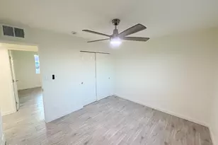 8843 N 40th Ave, Phoenix, AZ 85051 - Photo 14