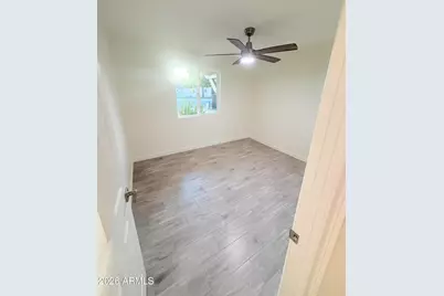 8843 N 40th Avenue, Phoenix, AZ 85051 - Photo 16