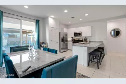9416 W Heatherbrae Drive, Phoenix, AZ 85037 - Photo 2