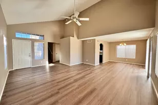 10453 N 76th Dr, Peoria, AZ 85345 - Photo 6