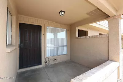 522 W Blackhawk Drive #4, Phoenix, AZ 85027 - Photo 4