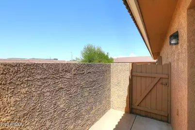 522 W Blackhawk Drive #4, Phoenix, AZ 85027 - Photo 8