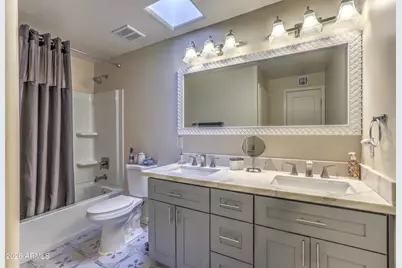 8720 E San Miguel Avenue, Scottsdale, AZ 85250 - Photo 16