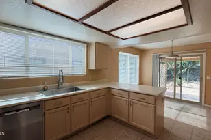 1559 E Whitten St, Chandler, AZ 85225 - Photo 8