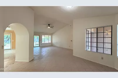 1559 E Whitten Street, Chandler, AZ 85225 - Photo 4