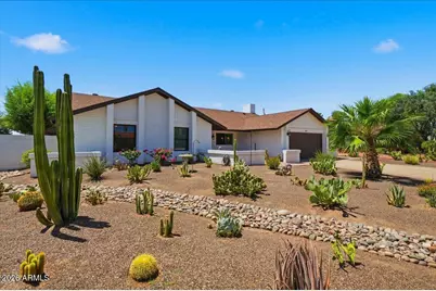4379 E Ludlow Drive, Phoenix, AZ 85032 - Photo 2
