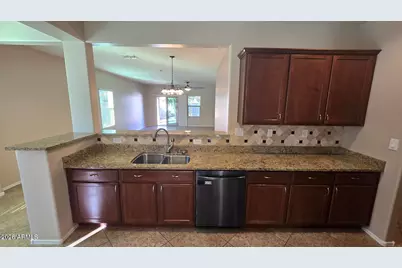 10826 W Avenida Del Rey Avenue, Peoria, AZ 85383 - Photo 4