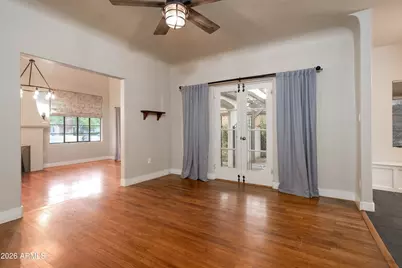 2207 N 11th Avenue, Phoenix, AZ 85007 - Photo 8