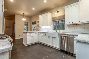 2207 N 11th Ave, Phoenix, AZ 85007 - Photo 12