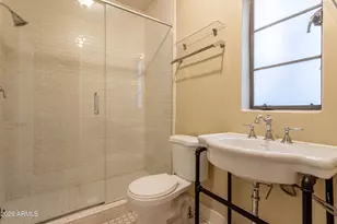 2207 N 11th Ave, Phoenix, AZ 85007 - Photo 22