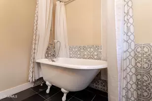 2207 N 11th Ave, Phoenix, AZ 85007 - Photo 18