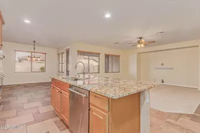 9058 W Redbird Road, Peoria, AZ 85383 - Photo 14