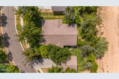 2720 W Harvest Groves Lane, Phoenix, AZ 85041 - Photo 80