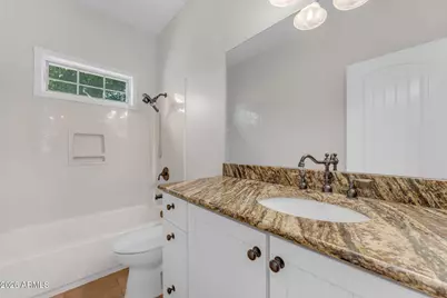 2720 W Harvest Groves Lane, Phoenix, AZ 85041 - Photo 30