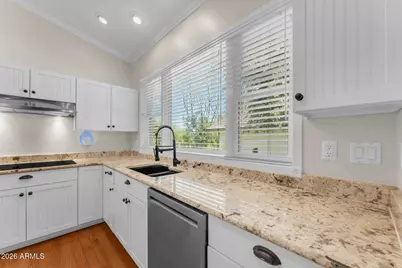 2720 W Harvest Groves Lane, Phoenix, AZ 85041 - Photo 26