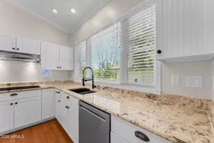 2720 W Harvest Groves Ln, Phoenix, AZ 85041 - Photo 26
