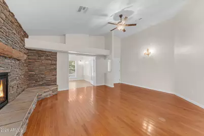 2720 W Harvest Groves Lane, Phoenix, AZ 85041 - Photo 14