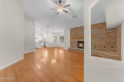 2720 W Harvest Groves Lane, Phoenix, AZ 85041 - Photo 12