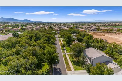 2720 W Harvest Groves Lane, Phoenix, AZ 85041 - Photo 58
