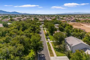 2720 W Harvest Groves Ln, Phoenix, AZ 85041 - Photo 58