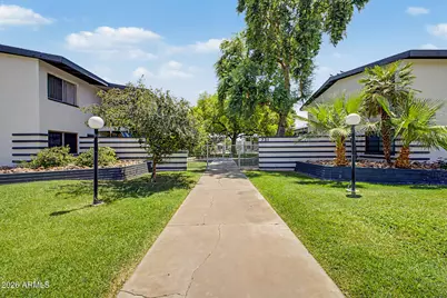 721 E Montebello Avenue #210, Phoenix, AZ 85014 - Photo 30