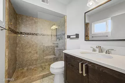 721 E Montebello Avenue #210, Phoenix, AZ 85014 - Photo 16