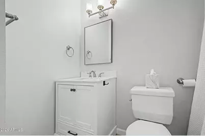 721 E Montebello Avenue #210, Phoenix, AZ 85014 - Photo 22