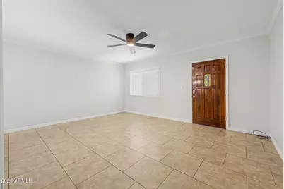 721 E Montebello Avenue #210, Phoenix, AZ 85014 - Photo 4