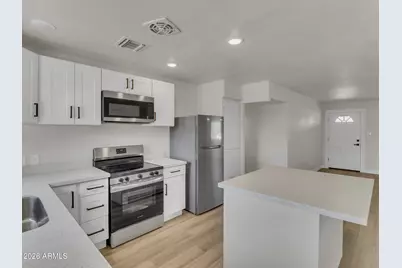 6014 W Avalon Drive, Phoenix, AZ 85033 - Photo 10