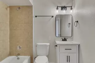 6014 W Avalon Dr, Phoenix, AZ 85033 - Photo 14