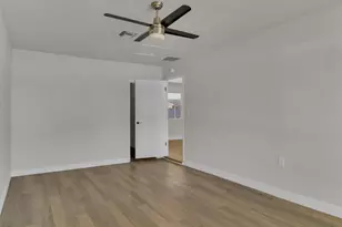 6014 W Avalon Dr, Phoenix, AZ 85033 - Photo 16