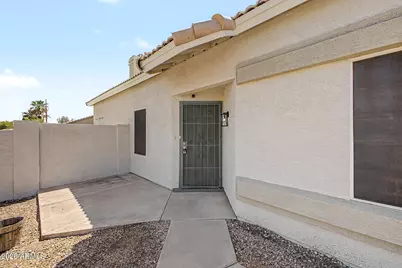 109 W Sagebrush Street, Gilbert, AZ 85233 - Photo 4